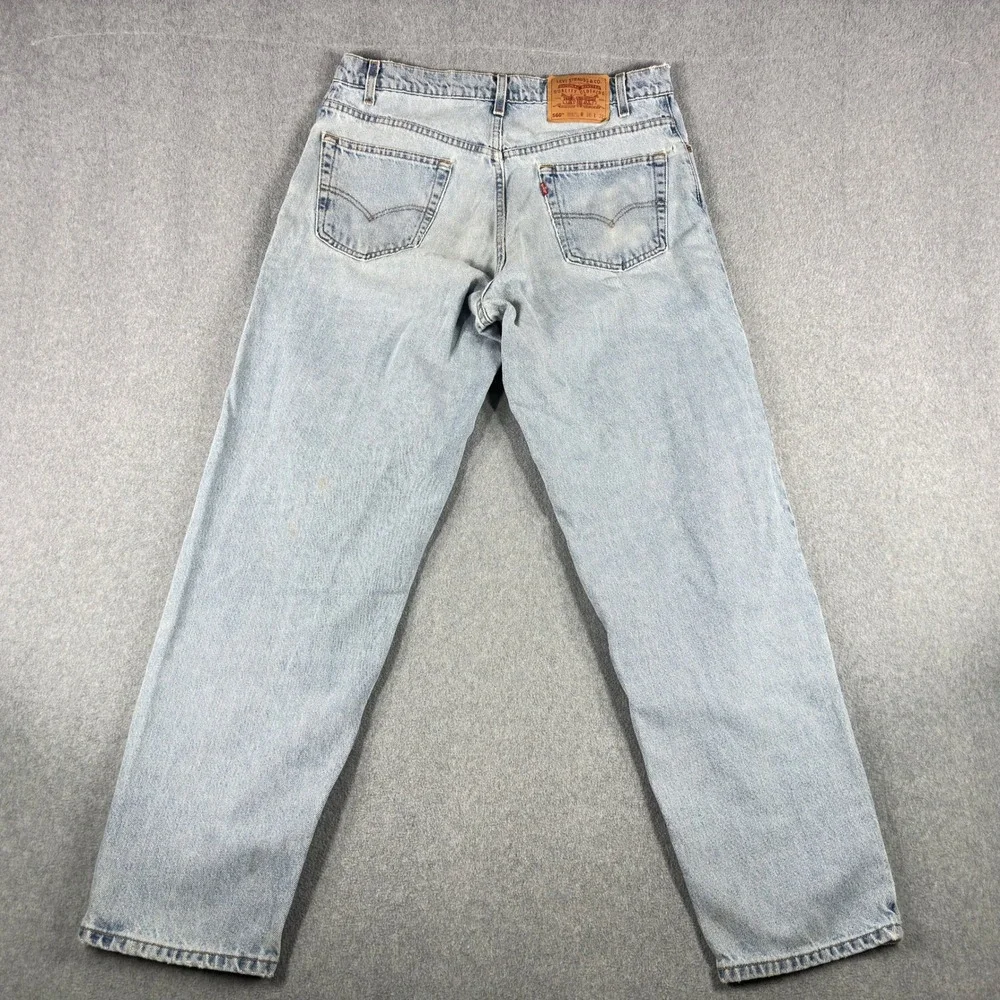 Vintage Levis 560 Men's‎ 36x31 Loose Fit Taper Light Wash Blue Denim Jeans